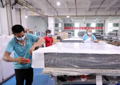 抗疫情 抓发展｜“自己努力一点、客户支持一点、政策帮补一点”——“世界工厂”东莞努力稳产纾困见闻 家具